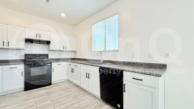 40633 W Helen Ct Maricopa, AZ 85138 photo 5