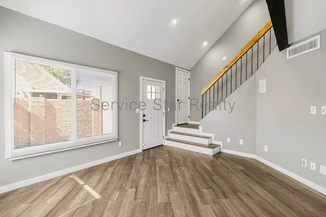 7318 N 43rd Ln Glendale, AZ 85301 photo 3