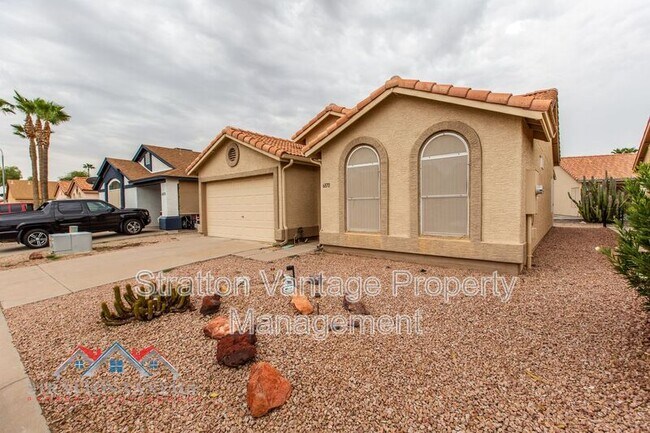 6870 S Oakmont Dr Chandler, AZ 85249 photo 2