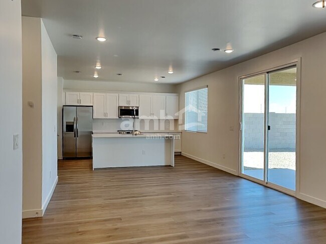 12632 W Adair Dr Glendale, AZ 85307 photo 5
