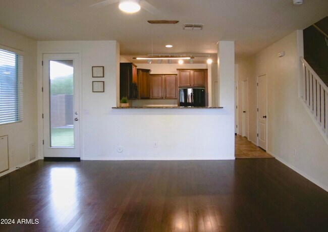 2188 S Heron Ln Gilbert, AZ 85295 photo 4