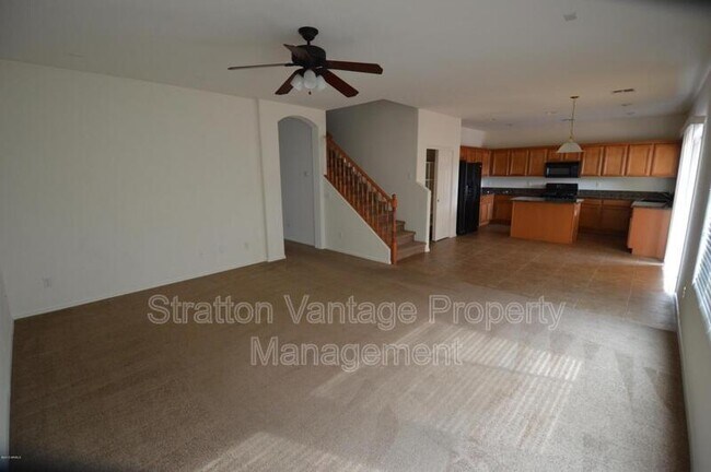 22352 Greenland Park Dr Maricopa, AZ 85139 photo 4