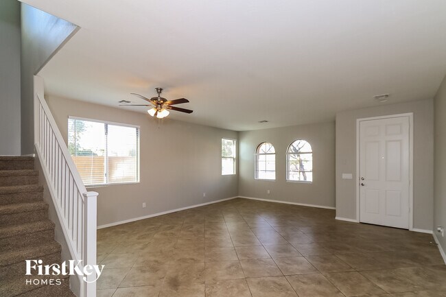 4027 W Valley View Dr Phoenix, AZ 85339 photo 2