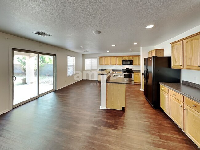 780 E Cowboy Cove Trail Queen Creek, AZ 85143 photo 3