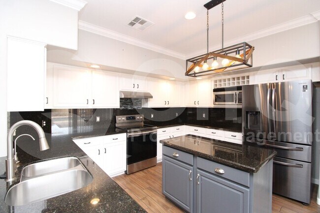5008 W Pedro Ln Phoenix, AZ 85339 photo 3