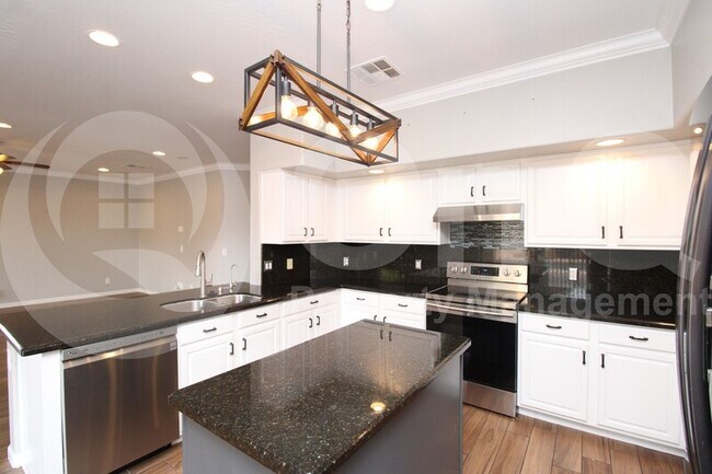 5008 W Pedro Ln Phoenix, AZ 85339 photo 4