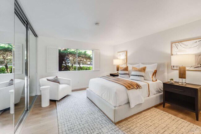 22 Anchorage Rd Sausalito, CA 94965 photo 4
