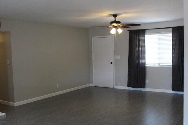 757 E Loyola Dr Tempe, AZ 85282 photo 5