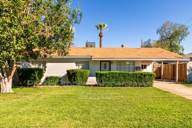 2538 E Coolidge St Phoenix, AZ 85016 photo 2