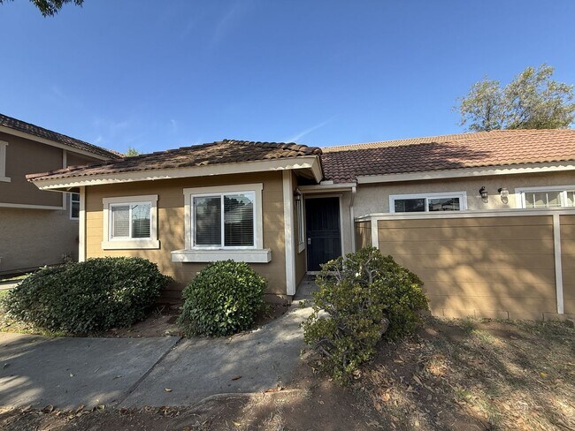 10713 Lisa Meadows Dr photo 2