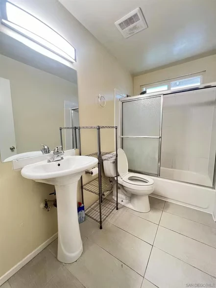 8181 Jade Coast Rd San Diego, CA 92126 photo 5