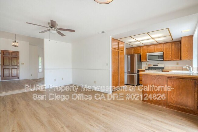 3540 Roselle Ave Oceanside, CA 92056 photo 5