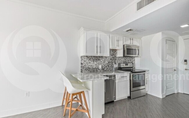 4750 N Central Ave Phoenix, AZ 85012 photo 5