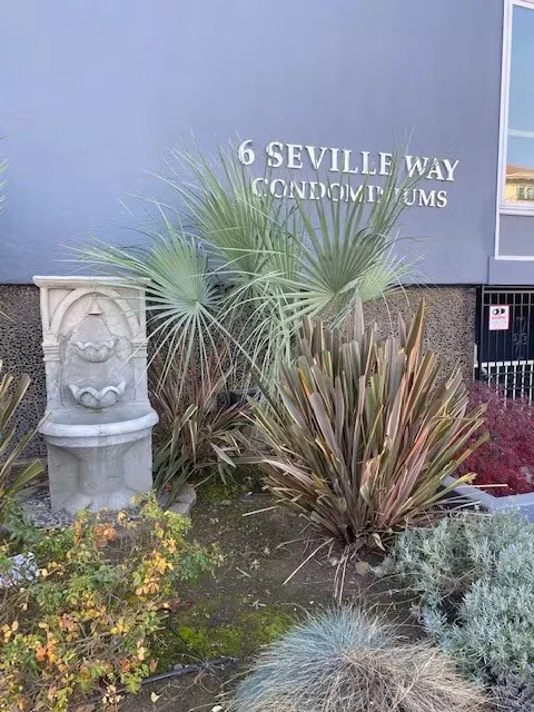 6 Seville Way San Mateo, CA 94402 photo 3