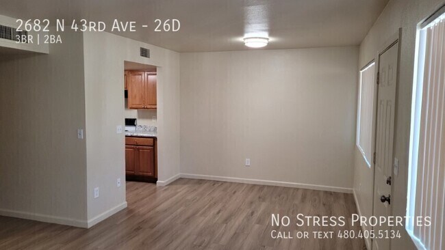 2682 N 43rd Ave Phoenix, AZ 85009 photo 4