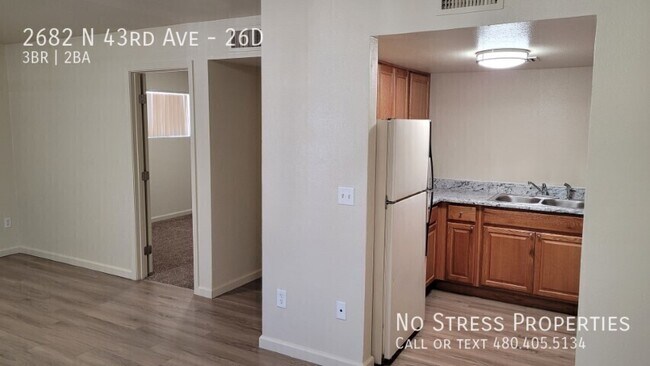 2682 N 43rd Ave Phoenix, AZ 85009 photo 5