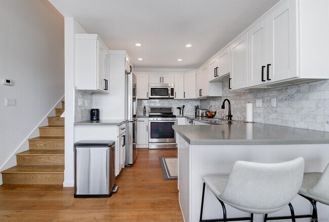 807 Highland Dr Solana Beach, CA 92075 photo 5