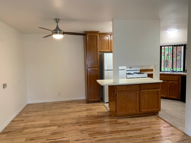 2849 E St San Diego, CA 92102 photo 2