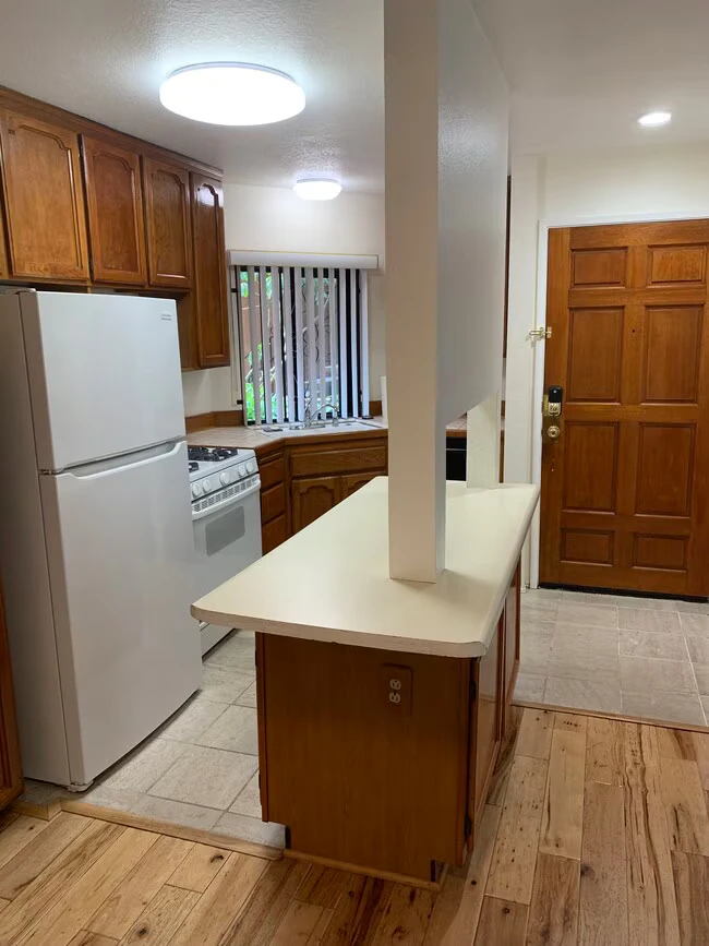 2849 E St San Diego, CA 92102 photo 4