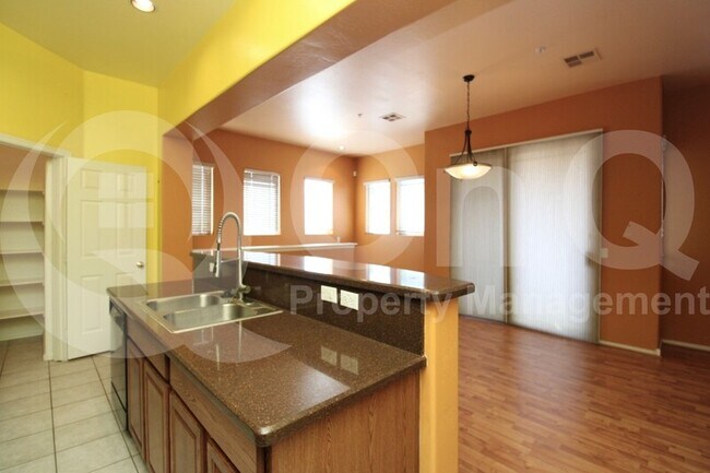 1225 N 36th St Phoenix, AZ 85008 photo 5