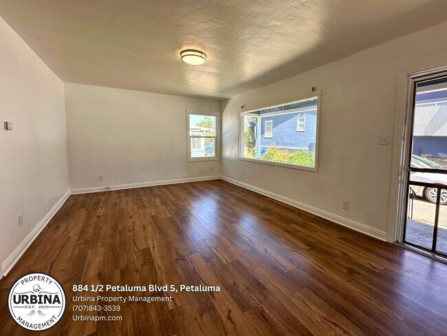 884-882 Petaluma Blvd S Petaluma, CA 94952 photo 3