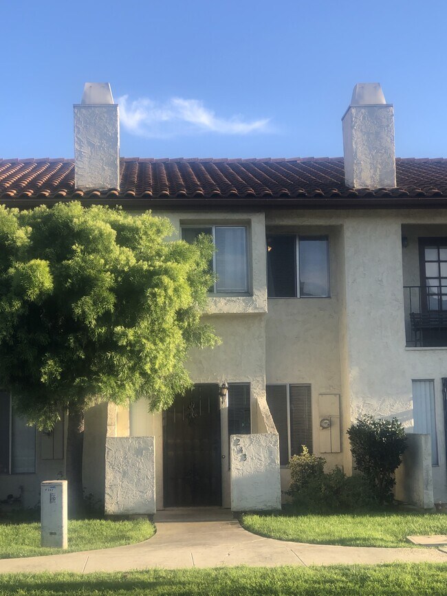 243 Espanas Glen Escondido, CA 92026