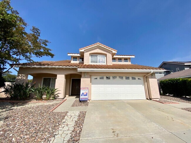 3364 Hollowtree Dr Oceanside, CA 92058