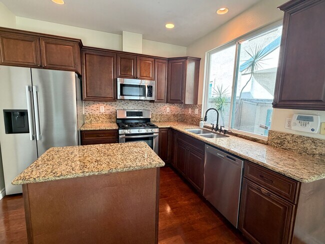 569 Whitesage Rd San Marcos, CA 92078 photo 4