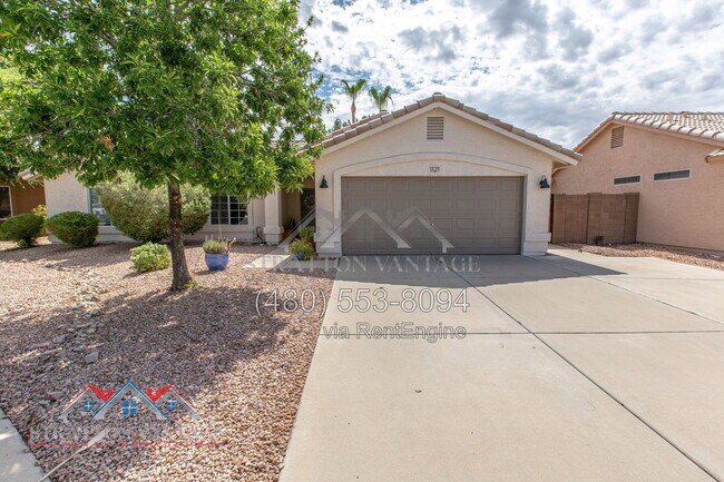 1121 S Crossbow Pl Chandler, AZ 85286