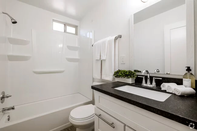 Papago View Apartments photo 5