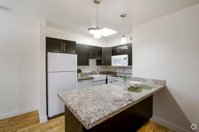 Papago View Apartments photo 2