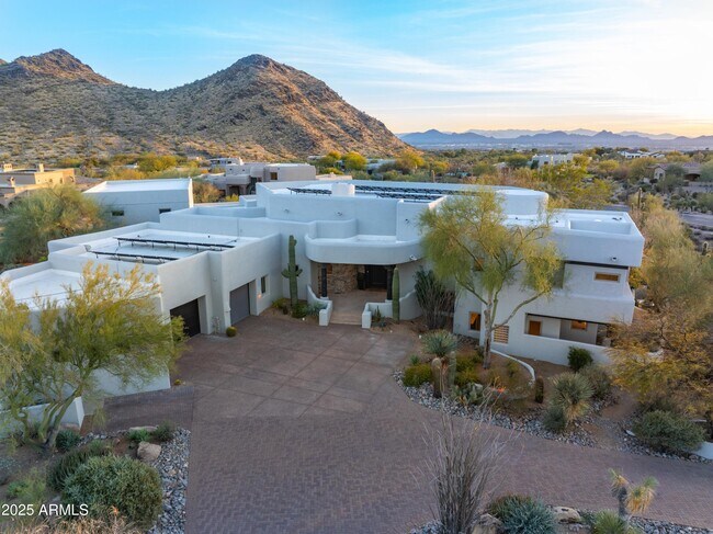 10029 E Calle De Las Brisas Scottsdale, AZ 85255 photo 5