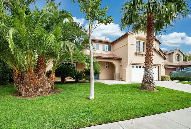 32440 Angelo Dr Temecula, CA 92592 photo 2