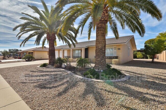 20206 125th Ave Sun City West, AZ 85375 photo 2