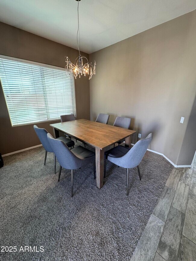 949 E Indian Wells Pl Chandler, AZ 85249 photo 5