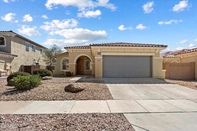 949 E Indian Wells Pl Chandler, AZ 85249 photo 2
