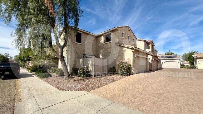 2140 W Monte Cristo Ave Phoenix, AZ 85023 photo 3