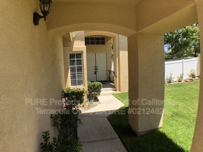 28376 Tierra Vista Rd Temecula, CA 92592 photo 3