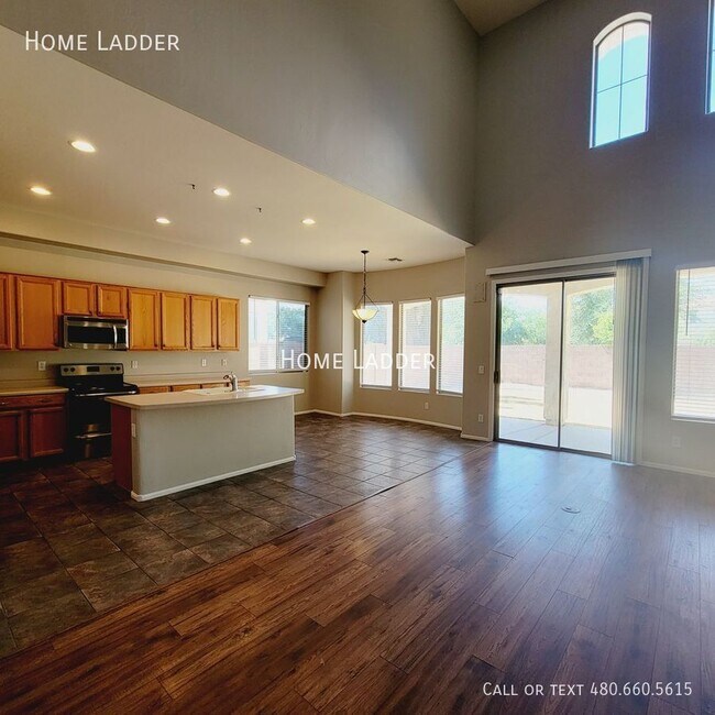 6282 S Moccasin Trail Gilbert, AZ 85298 photo 5