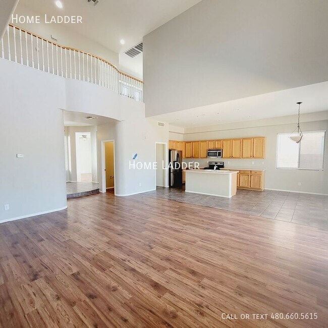 6282 S Moccasin Trail Gilbert, AZ 85298 photo 4