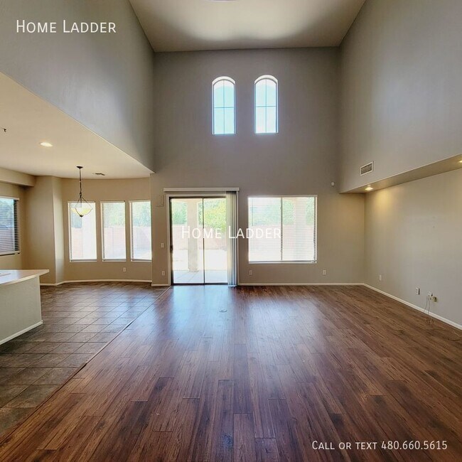 6282 S Moccasin Trail Gilbert, AZ 85298 photo 2