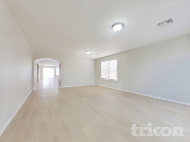106 S Valle Verde Mesa, AZ 85208 photo 4