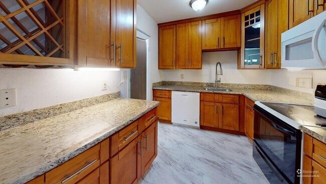 555 Pierce St Albany, CA 94706 photo 5