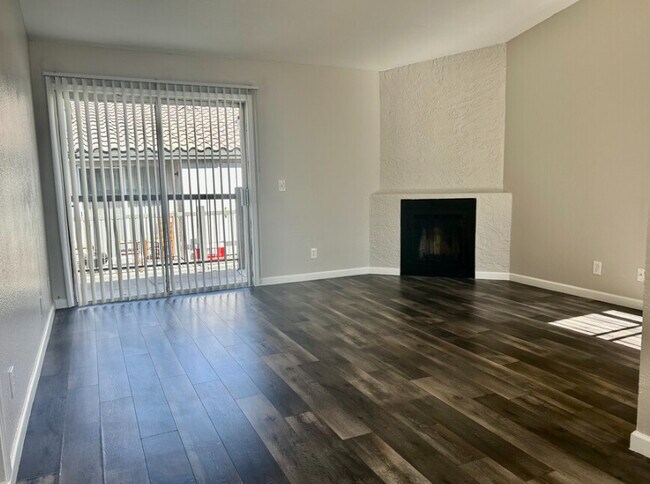 1553 W Mercer Ln Phoenix, AZ 85029 photo 2