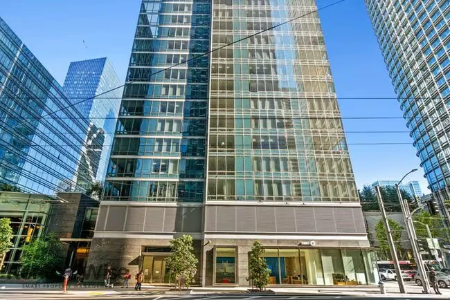 1BR/2BA Condo on Mission St · San Francisco photo 3