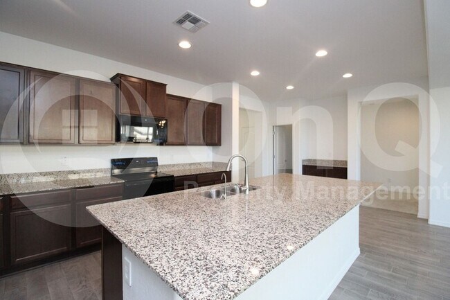 23034 E Via Del Sol Queen Creek, AZ 85142 photo 4