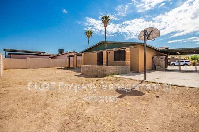 1136 E Caldwell St Phoenix, AZ 85042 photo 5