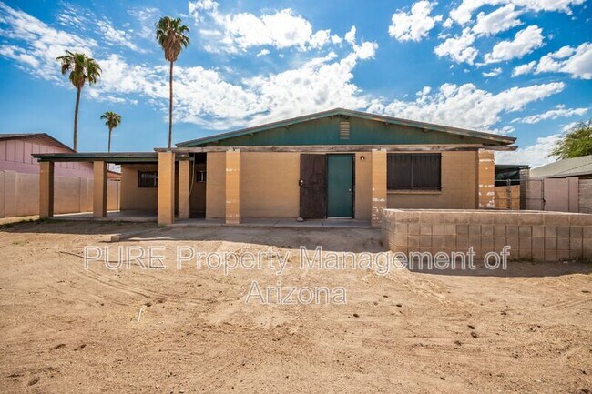 1136 E Caldwell St Phoenix, AZ 85042 photo 4