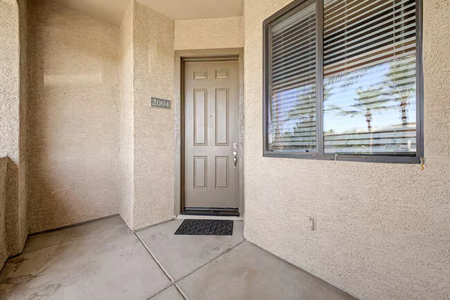 3332 S Gilbert Rd Chandler, AZ 85286 photo 2
