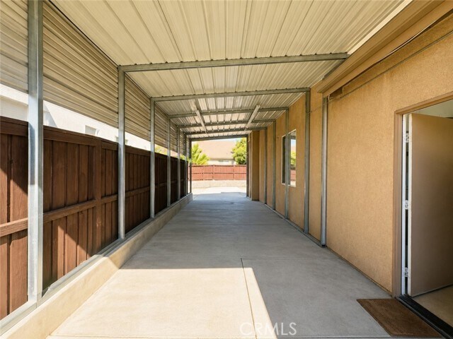 35631 Date Palm St Winchester, CA 92596 photo 2